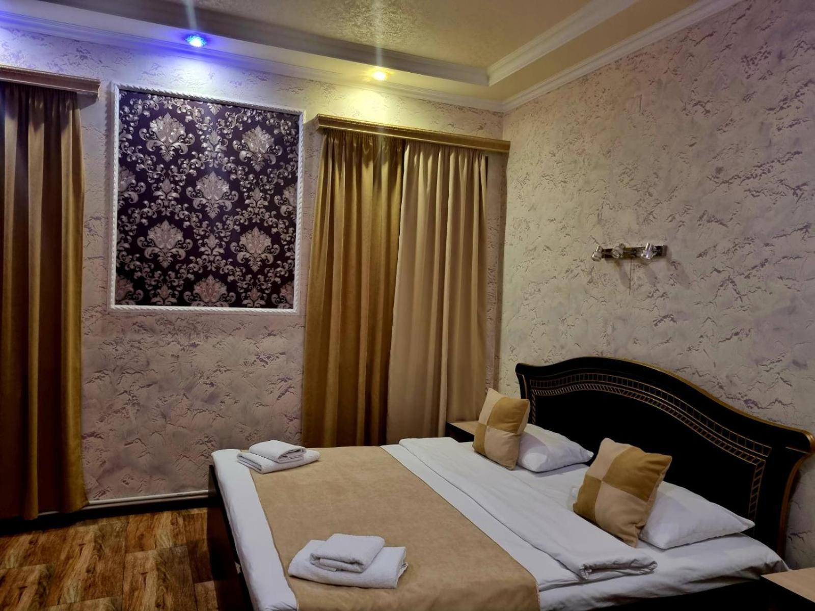 Rubin Hotel Ґоріс Екстер'єр фото