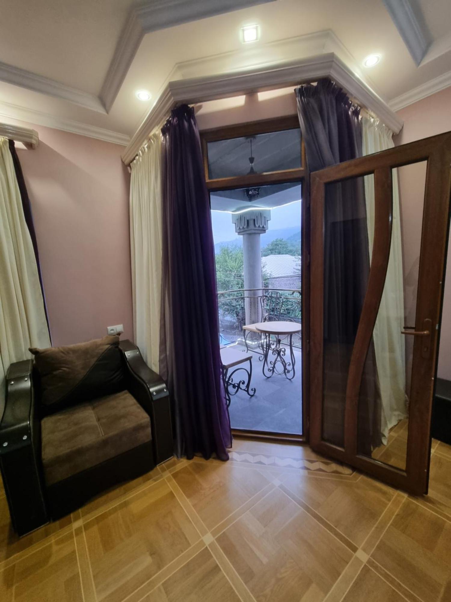 Rubin Hotel Ґоріс Екстер'єр фото