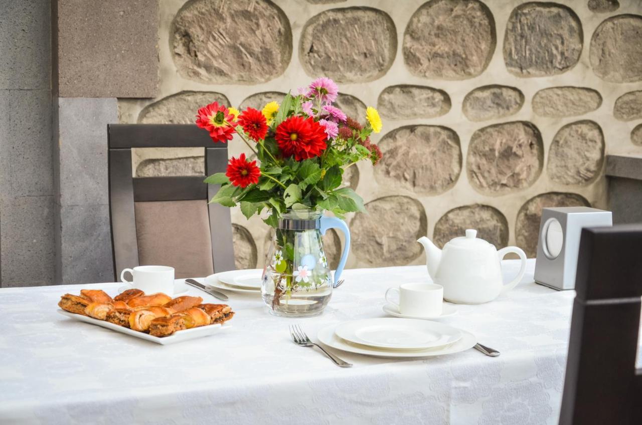 Rubin Hotel Ґоріс Екстер'єр фото